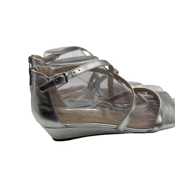 Life Stride 10W Silver Metallic Strappy Cushioned Footbed, Open-Toe Back Zipper - Picture 7 of 10